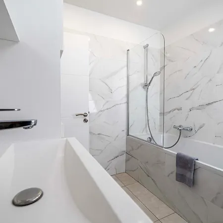Mim 7 - Renovated For 3 People 7 Min From Palais * קאן